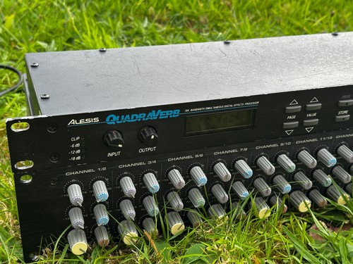 Alesis quadraverb vintage - alesis,