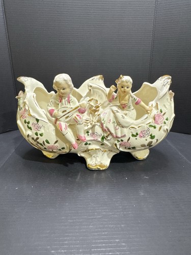Vtg figural planter courting - planter,