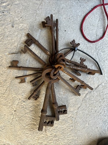 Antique skeleton keys vintage - skeleton,