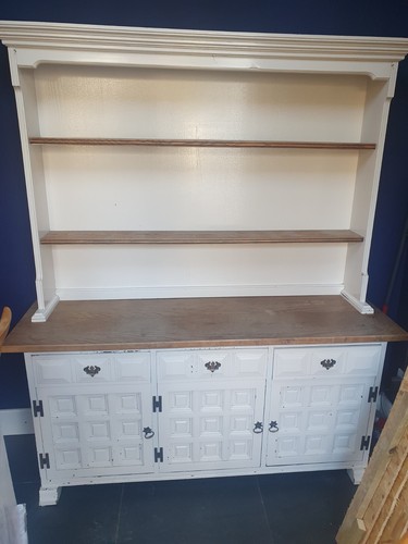 Welsh dresser younger - welsh,
