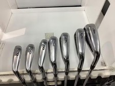Titleist Right Handed Iron Set