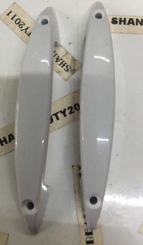 White plastic d handle - plastic,