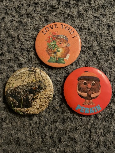 Old vintage retro badges - 3,