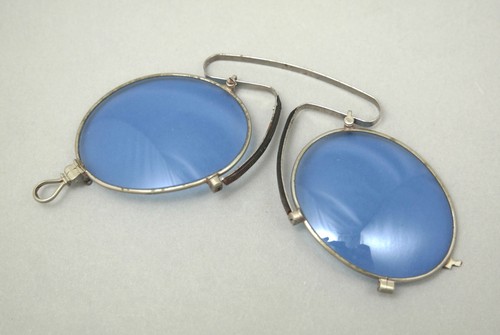 Antique blue tinted lens - , pince