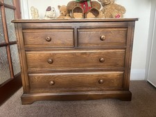Ercol Vintage Mahogany 4 Drawer Chest Of Drawers With Scalloped Frieze Front
