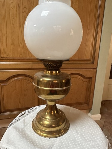 Brass oil lamp with white - lamp,