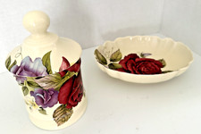 Hadida Bathroom Collection