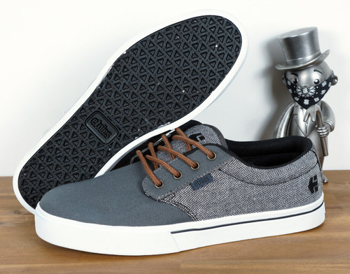 Etnies skateboard shoes - etnies,