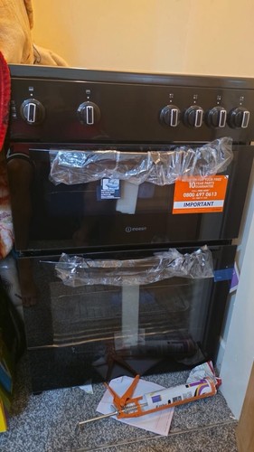 Indesit black freestanding - black,