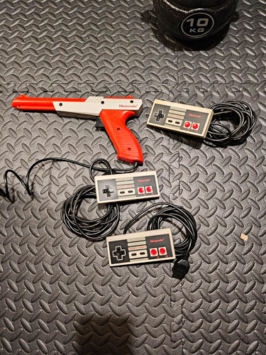 Nintendo nes zapper - nes,