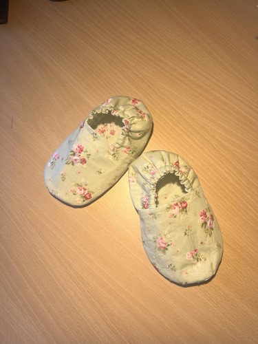 Baby soft fabric slippers age - soft,