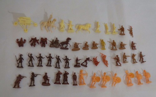 Miniature toy soldiers vintage - soldiers,