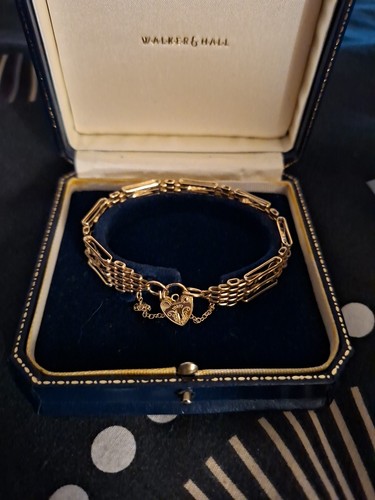 9ct gold gate bracelet - gold,