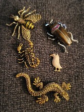 Brooch Pin Lot Lizard Crow