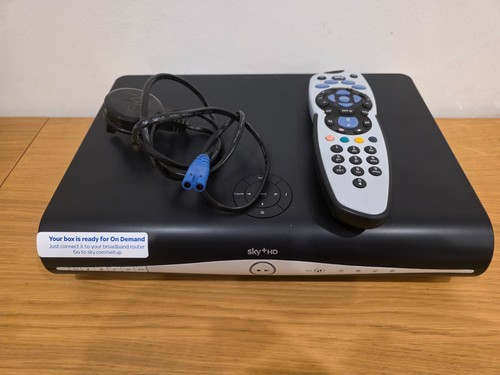 Sky box amstrad drx890wl - sky+,