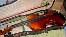 VINTAGE FULL SIZE VIOLIN AND BOW (SUIT A BEGINNER)