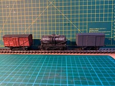 3 x OO Gauge Tank and Goods