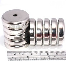 Strong Holding Magnets 36mm dia x 7mm With 4.8mm Hole 6.8Kg Ferrite Pot Magnet