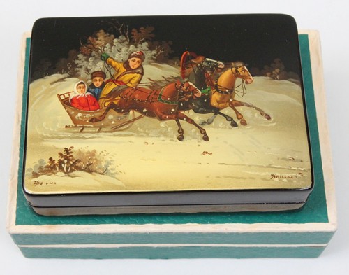 Vintage fedoskino russian - vintage,