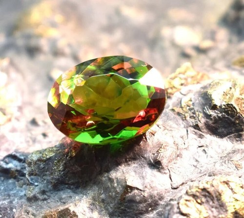 Faceted alexandrite stone - faceted,