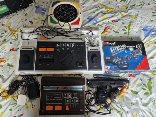 Vintage game console please - game,