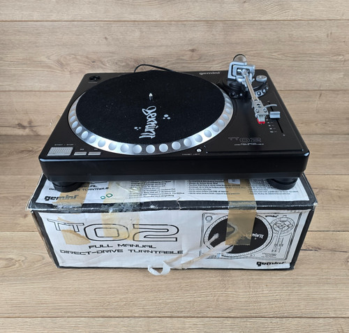 Gemini manual turntable - gemini, tt-02
