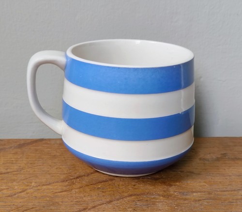 Vintage green cornishware - t.g.,