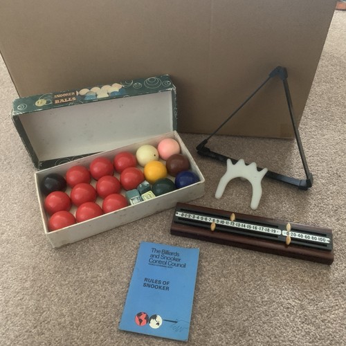 Vintage snooker set - set,, balls
