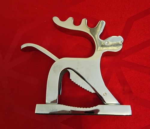 Reindeer silver metal nut - silver,