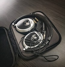 2012 Bose TriPort OE On-ear Headphones : Black/Silver (40117)