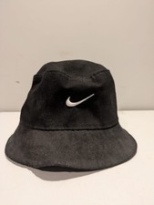 nike bucket hat size L