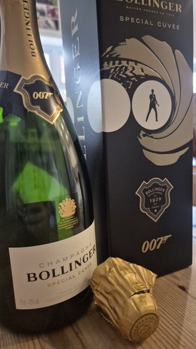 James bond 007 bollinger - bond,