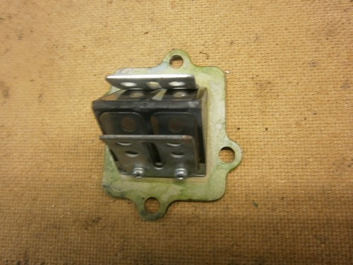 Yamaha aerox yq100 reed valve - reed,