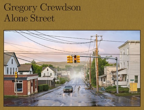 Gregory crewdson alone street - gregory,