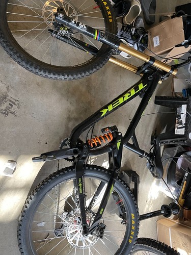 Trek session downhill - 8.8, bike