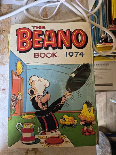 The beano book - book, 1974