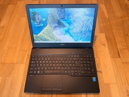 Fujitsu lifebook a555 - lifebook,