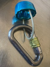 Belay set screw gate and - screw,