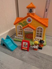 ELC Happyland Preschool with Slide Easel School Children Figures Working Sounds