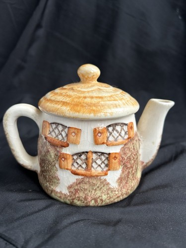 Vintage cottage ware - cottage,