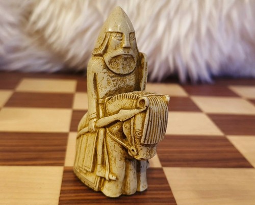 Chess lewis chessmen knight - chess,