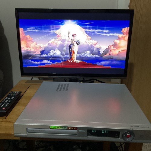 Philips dvdr 3380 dvd player - philips,