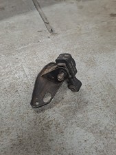 Nissan Pulsar Gtir Rear Gearbox Mount And Bracket