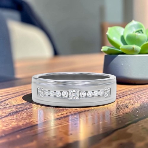 Carat round cut certified - round,