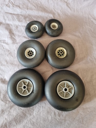 Job lot pairs - lot,