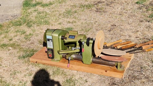 Wood turning lathe comes with - wood,