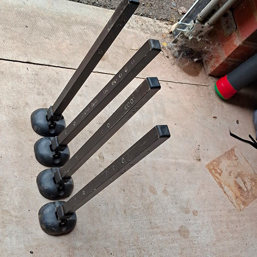 Fishing box platform legs - box/,
