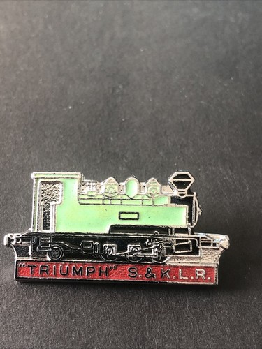 Enamel railway engine - engine, badge