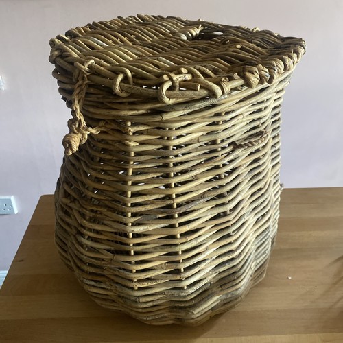1930s vintage wicker - , fishing