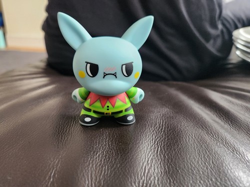 Kidrobot dunny krunk - dunny, krunk-a-claus